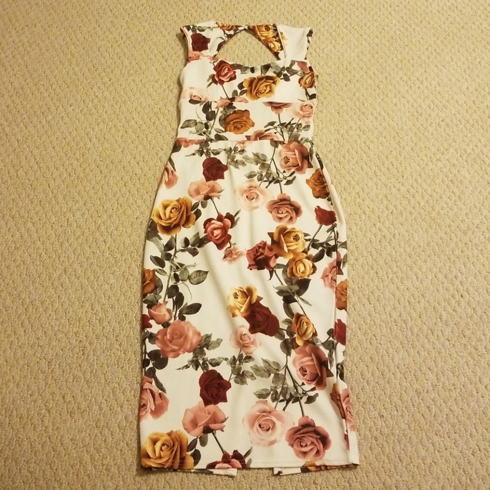 Dress - Picture 3 of 4